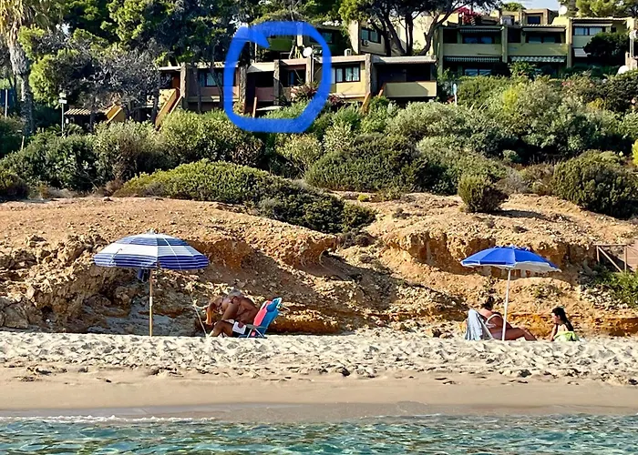 Pinus Village Apartments, 100M To Beach
