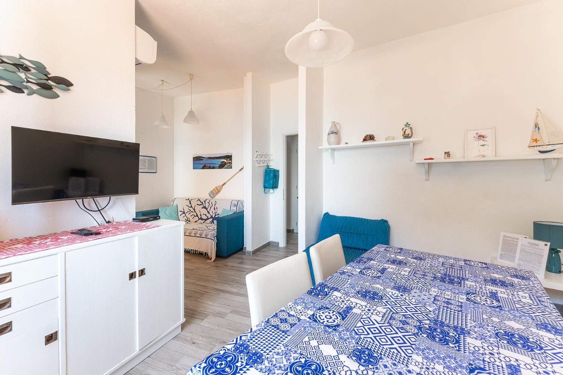 Pinus Village Apartments, 100m To